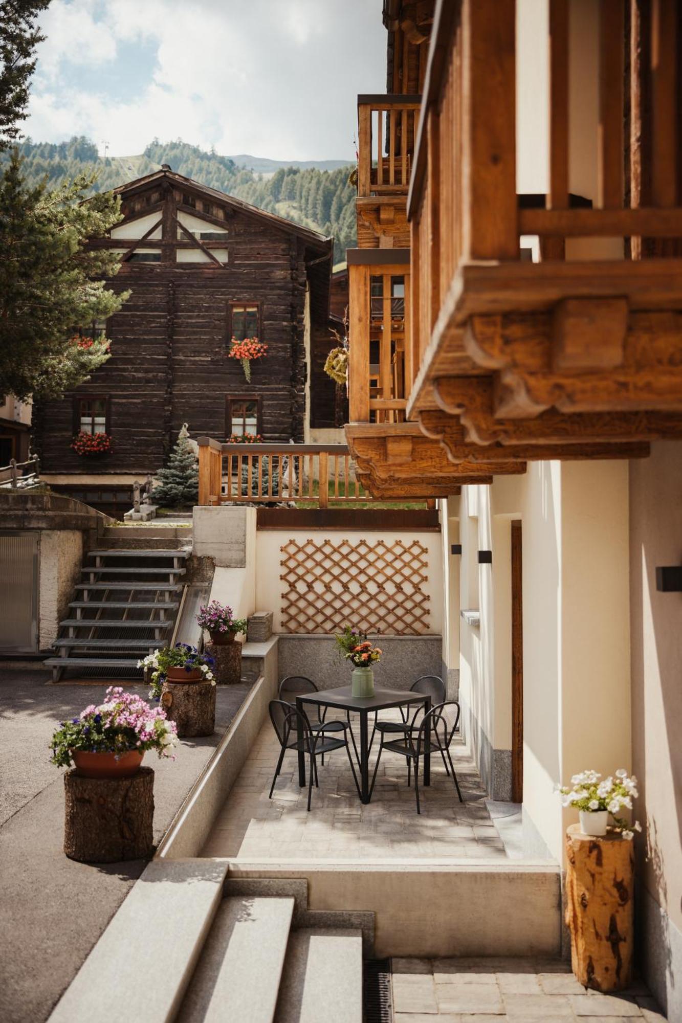 Bonvivar - Mountain Guesthouse Livigno Exterior foto