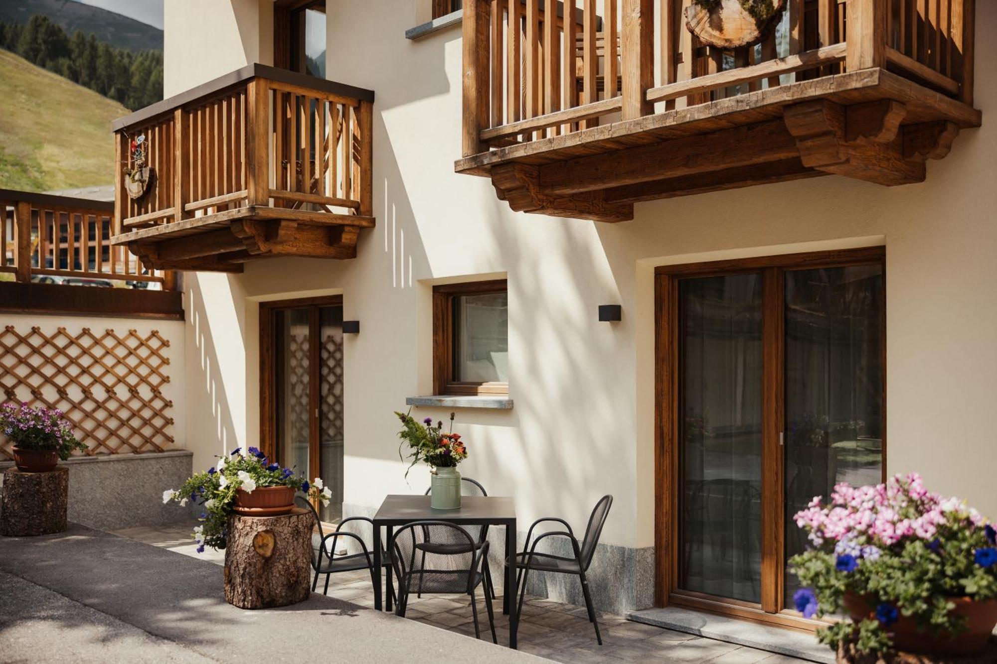 Bonvivar - Mountain Guesthouse Livigno Exterior foto